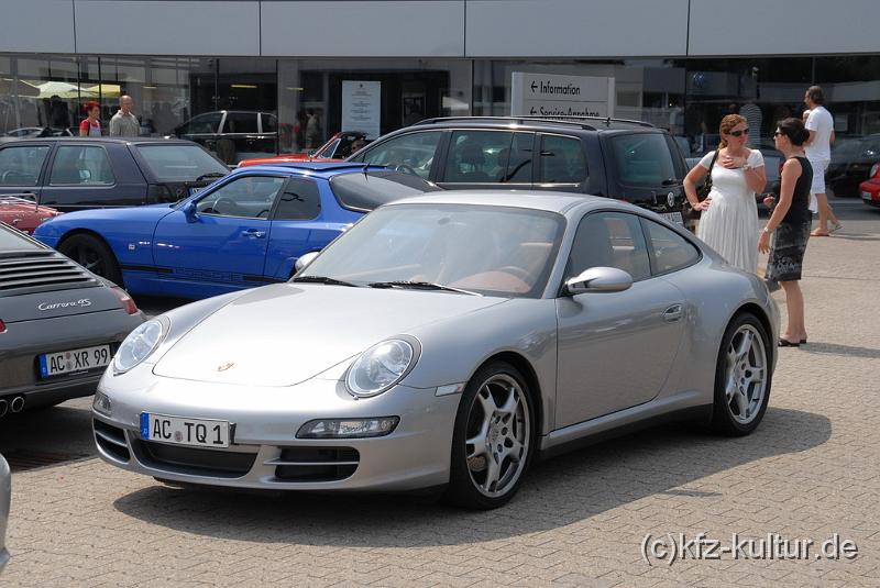 Porsche Zentrum Aachen 8838.JPG